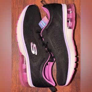 Skechers size 11